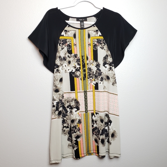 Abstract Dress - Picture 2 of 6